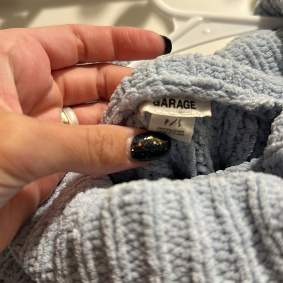 Crop knitted cowl neck/ turtle neck Garage sweater - Picture 2 of 3